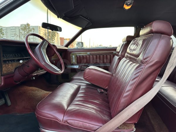 Ford LTD Landau, 1977
